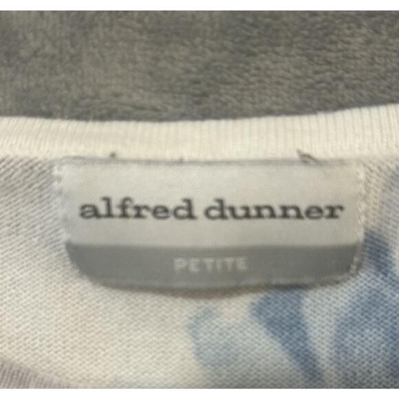 Alfred Dunner Petite Large Floral Knit Top Blue Green Embellished Neck PL - Picture 4 of 7